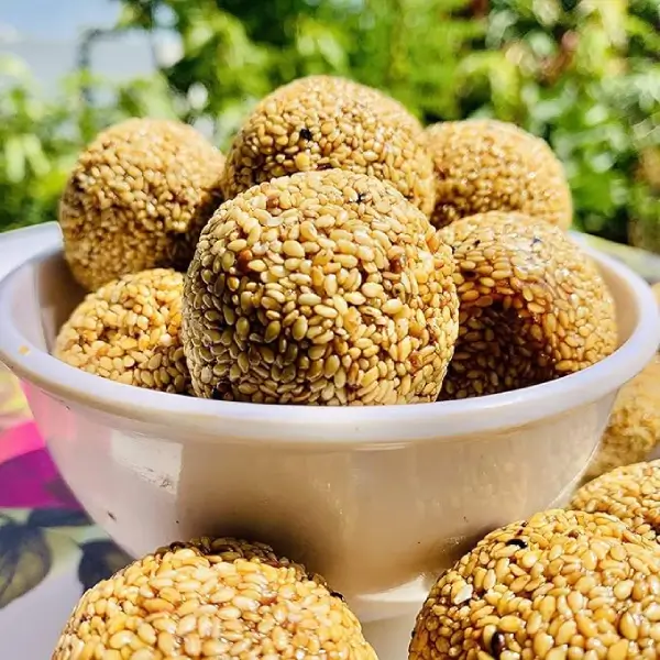 Flax seeds jaggery laddu
