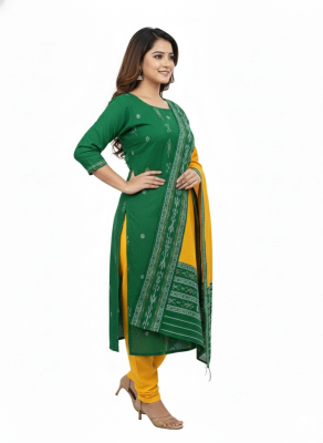 Green Solid Kurta Set with Mustard Dupatta - Image 3