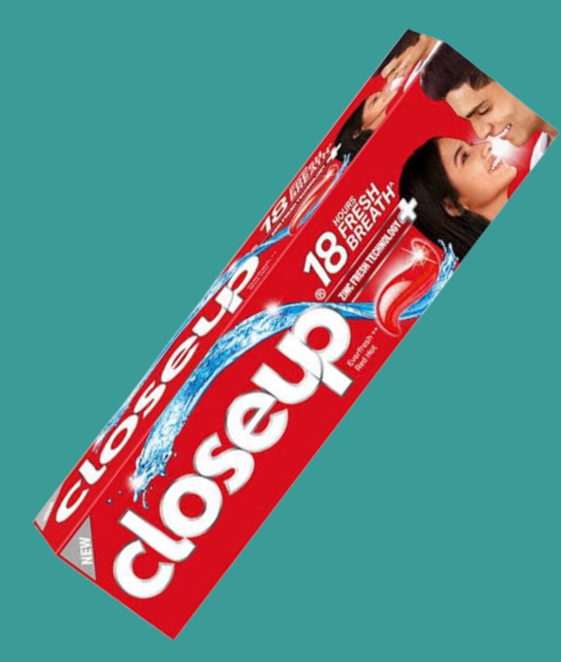 Closeup Triple Fresh Formula Toothpaste - Image 2