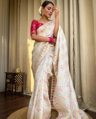Graceful White Silk Saree with Floral Motifs - Image 3