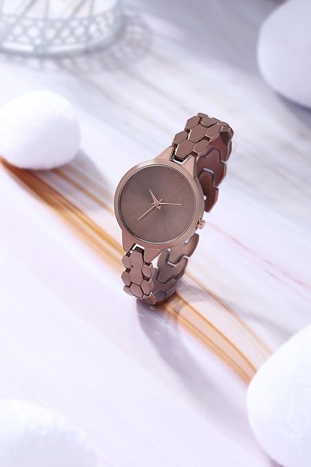 Women Stylish Wrist Watch - Image 2