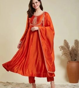 Women Silk Blend Kurta Pant Dupatta Set