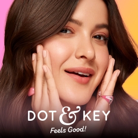 Dot & Key Vitamin C + E Super Bright Gel Face Wash - Image 6