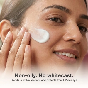Good Vibes Berry Brightening Sunscreen SPF 50 PA++++ - Image 4